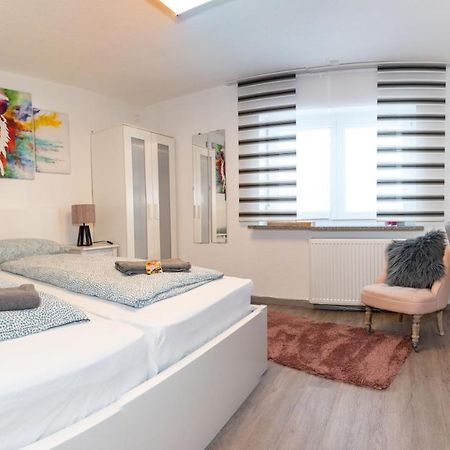 #3 Bequemes Zimmer Mit Pool Und Garten Memmingen Exterior photo