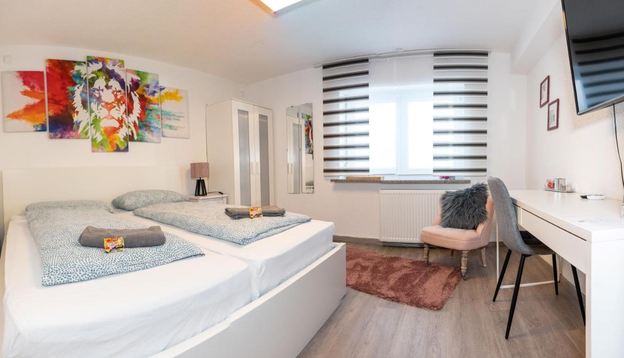 #3 Bequemes Zimmer Mit Pool Und Garten Memmingen Exterior photo
